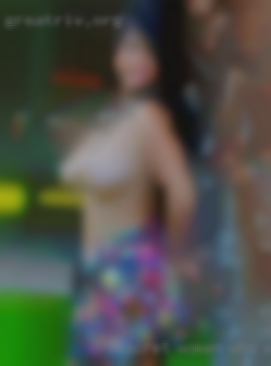 Descret women who want swingers to meet screw nude.