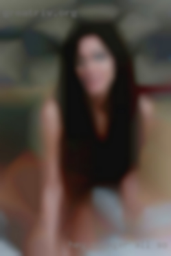 Hey swinger all so mature we're a young curious couple.